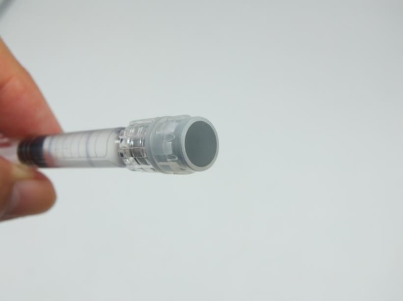 Ο σταυρός εγχύσεων σύνδεσε τη Hyaluronic όξινη δερμική αντι ρυτίδα υλικών πληρώσεως για τις γυναίκες