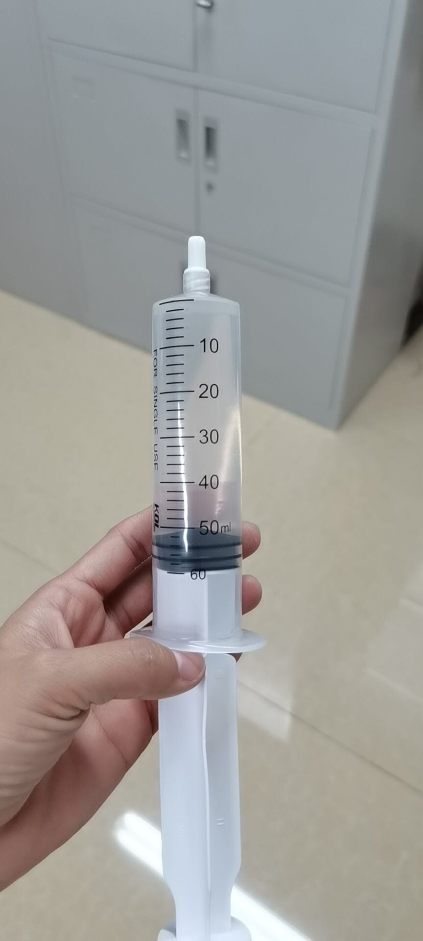 Ενέσιμο δερματικό γεμιστήρα υαλουρονικού οξέος για το πρόσωπο, τα χείλη, το σώμα, τα στήθη και τους γλουτούς